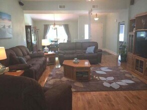 213 Hillside Dr in Niceville, FL - Building Photo - Building Photo