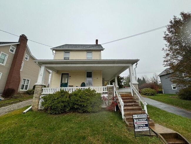 35 High St in Stewartstown, PA - Building Photo - Building Photo