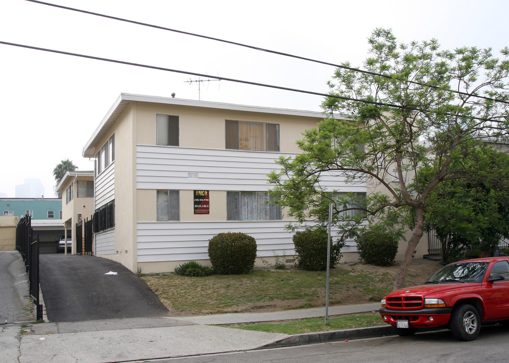 366 Columbia Ave in Los Angeles, CA - Building Photo