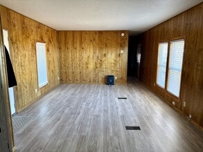 214 NW Ave I in Seminole, TX - Building Photo - Building Photo