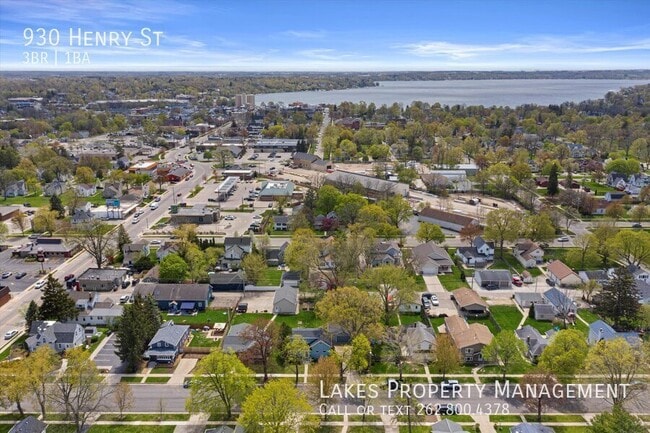 930 Henry St in Lake Geneva, WI - Building Photo - Building Photo