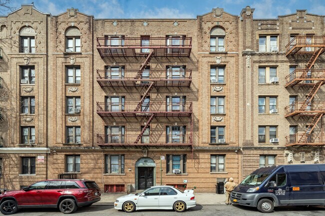 30-80 32nd St in Astoria, NY - Building Photo - Building Photo