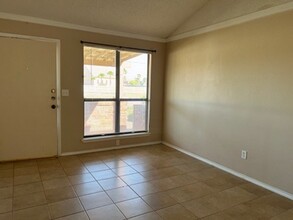 1414 Palo Blanco Dr in Port Isabel, TX - Foto de edificio - Building Photo