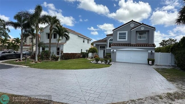 property at 6276 Via Palladium