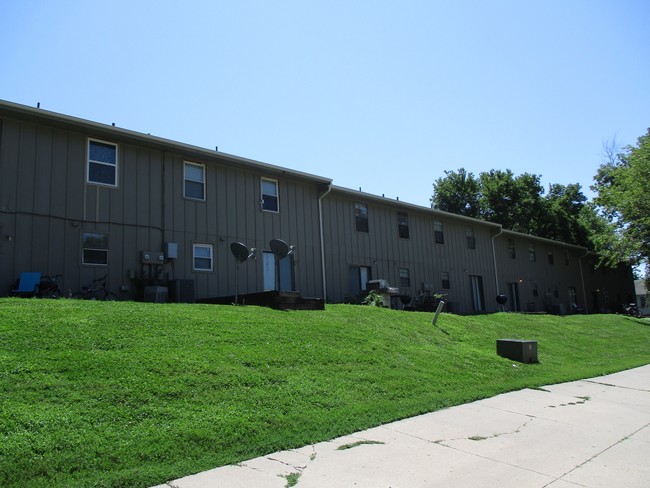 Gallatin 8-Plex in Liberty, MO - Foto de edificio - Building Photo