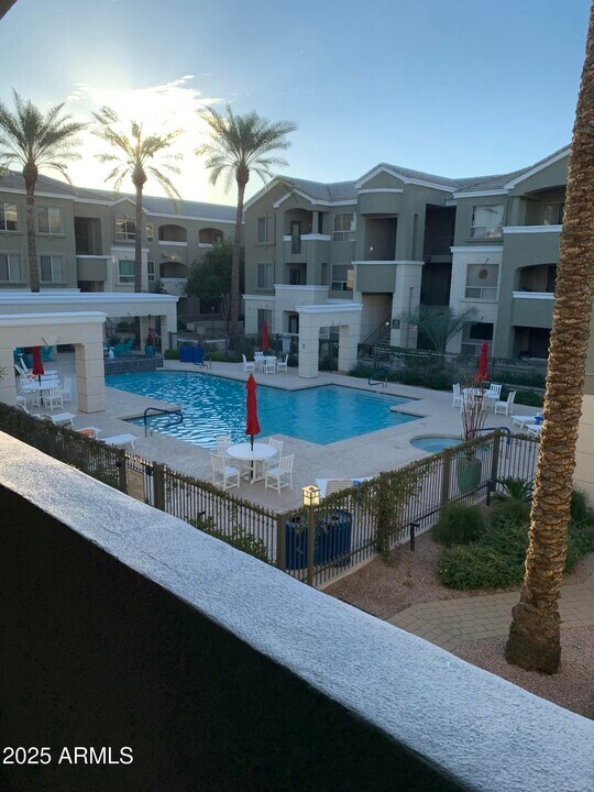 5303 N 7th St in Phoenix, AZ - Foto de edificio