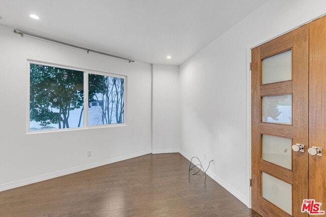 property at 3476 Troy Dr