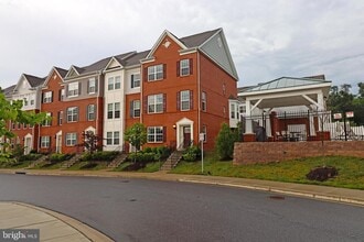 7970 Potter Pl in Elkridge, MD - Building Photo - Building Photo