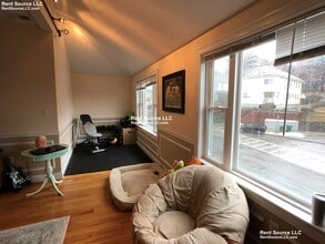 614 Main St, Unit 2 in Medford, MA - Building Photo - Building Photo