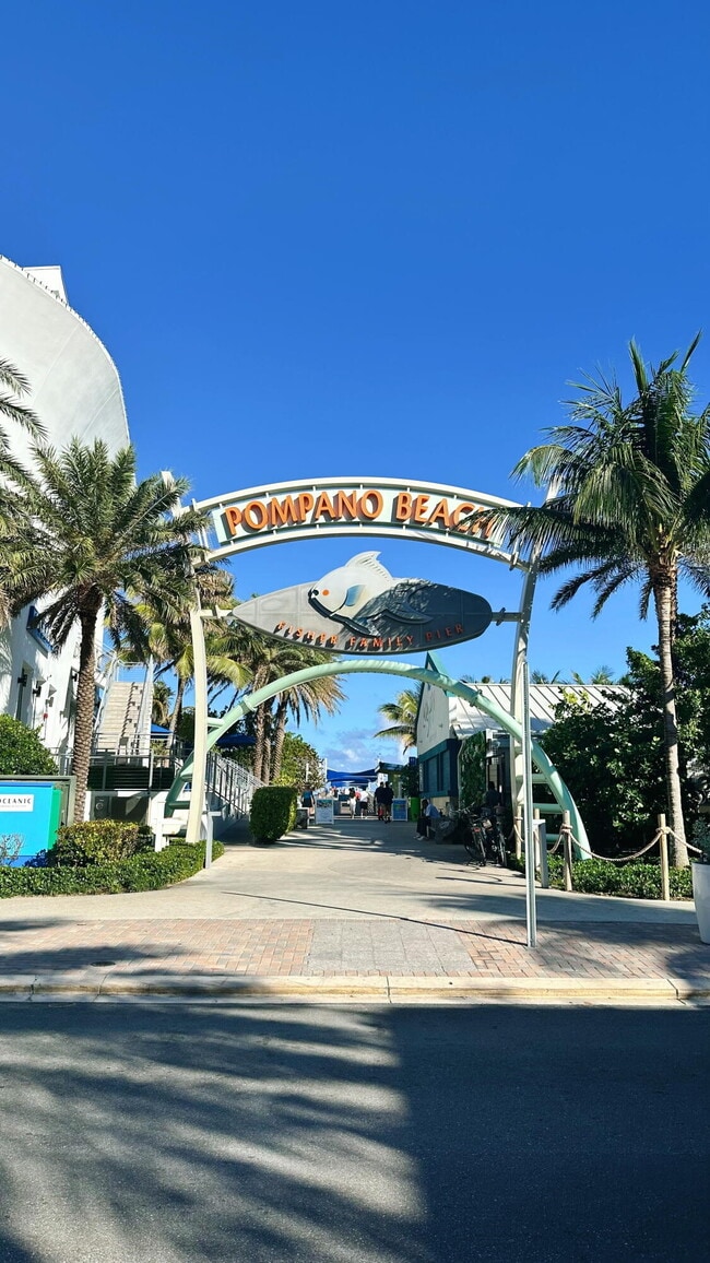 100 SE 6th Ave in Pompano Beach, FL - Building Photo - Building Photo