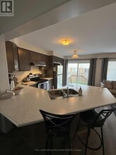 104 McMonies Dr in Hamilton, ON - Building Photo - Building Photo
