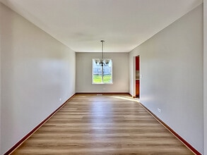 637 Deames St in Plano, IL - Building Photo - Building Photo