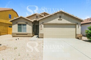 10648 E Wallflower Ln in Florence, AZ - Building Photo