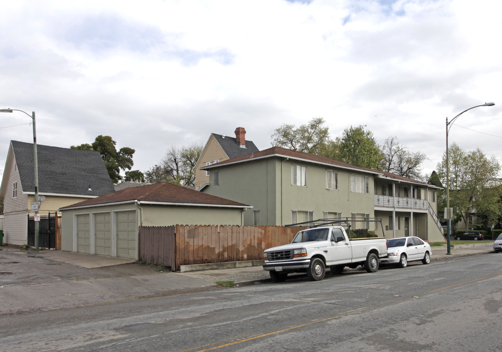 91 E Virginia St in San Jose, CA - Building Photo