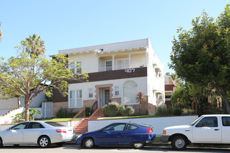 907 16th St in Santa Monica, CA - Building Photo - Primary Photo