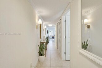 259 Cypress Point Dr in Palm Beach Gardens, FL - Building Photo - Building Photo