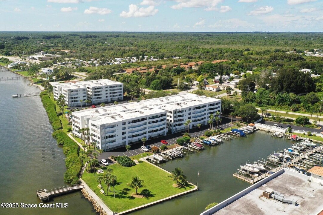 5011 Dixie Hwy NE in Palm Bay, FL - Building Photo
