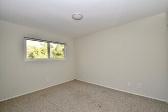 30 Aries Ln in Novato, CA - Building Photo - Building Photo