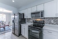 9326 Emberglow Ln, Unit 103 in Dallas, TX - Building Photo - Building Photo