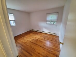 2419 6th St, Unit 1 in Fort Lee, NJ - Building Photo - Building Photo