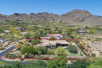 6286 E Cheney Dr in Paradise Valley, AZ - Building Photo - Building Photo