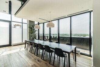 100 Av. des Canadiens-de-Montréal in Montréal, QC - Building Photo - Building Photo