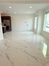 3018 S K Center St, Unit 2 in McAllen, TX - Building Photo - Building Photo