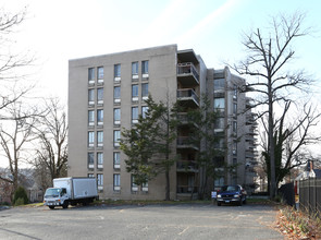 Westview Apartments in Waterbury, CT - Building Photo - Building Photo