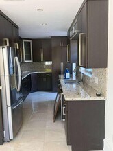 2952 SW 25th Ter in Miami, FL - Building Photo - Building Photo