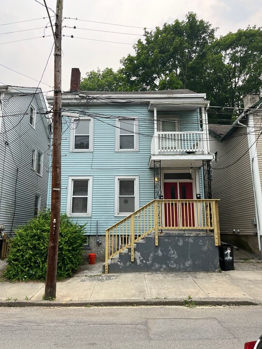 6 Zimmer Ave-Unit -1st Floor in Poughkeepsie, NY - Building Photo