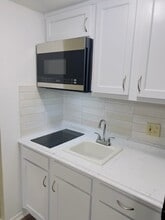 Treemont Senior Living in Houston, TX - Foto de edificio - Building Photo