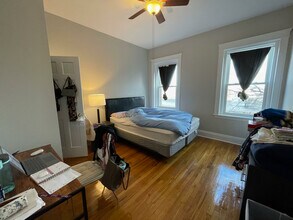1161 Commonwealth Ave, Unit 23 in Boston, MA - Building Photo - Building Photo