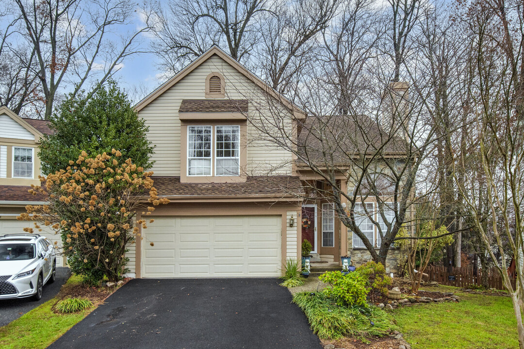 1631 Nordic Hill Cir in Silver Spring, MD - Building Photo