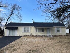 10261 Imperial Dr in St. Louis, MO - Building Photo