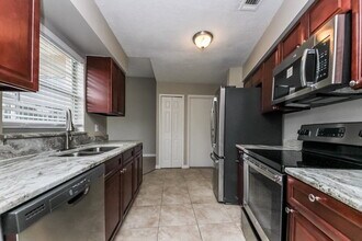 212 Great Yarmouth Ct in Kissimmee, FL - Building Photo - Building Photo