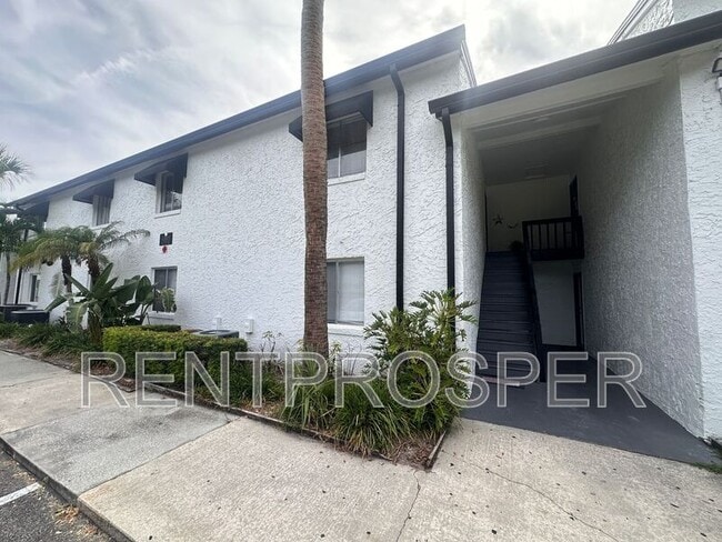 property at 4305 S Semoran Blvd