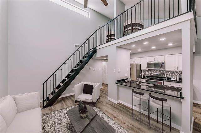 property at 7525 Holly Hill Dr