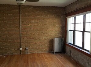 7031 N Sheridan Rd, Unit 3S in Chicago, IL - Building Photo - Building Photo