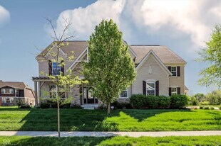 14375 Trahan Dr in Carmel, IN - Building Photo