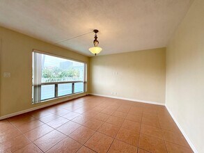 3212 NE 7th Pl in Pompano Beach, FL - Building Photo - Building Photo