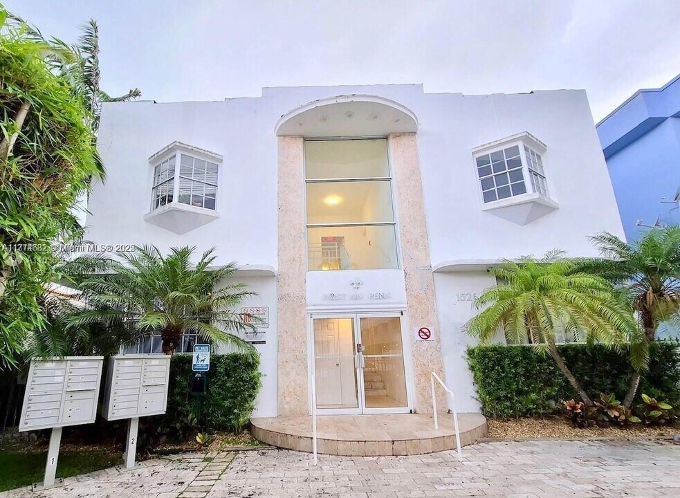 1526 Pennsylvania Ave in Miami Beach, FL - Building Photo