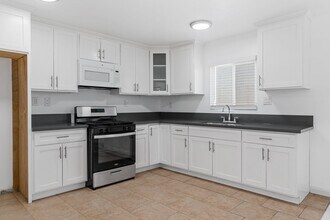 1431 Obispo Ave in Long Beach, CA - Building Photo - Building Photo