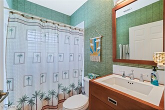 3047 Horizon Ln in Naples, FL - Building Photo - Building Photo