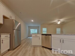 451 Prescott Wy in Villa Rica, GA - Foto de edificio - Building Photo