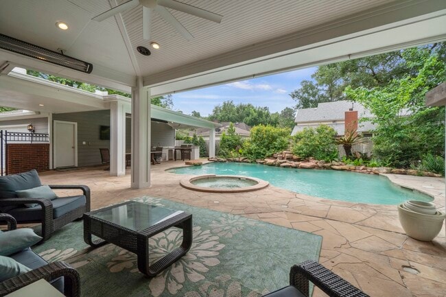 property at 23 Rustic View Ct