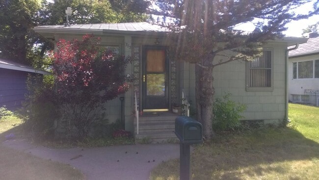 property at 315 N 7th St