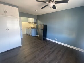 2624 N Milwaukee Ave, Unit 307 in Chicago, IL - Building Photo - Building Photo