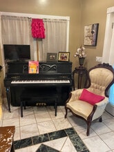 176 Schools Dr in Camden, TN - Foto de edificio - Building Photo