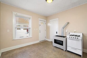 28-30 Knight St in Central Falls, RI - Building Photo - Building Photo