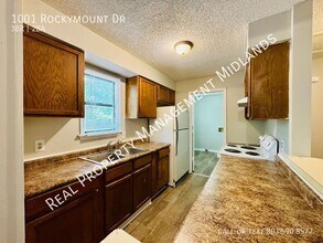 1001 Rockymount Rd in Columbia, SC - Building Photo - Building Photo